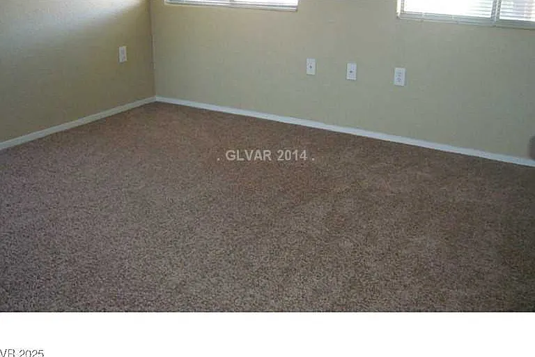 2050 N Los Feliz St #168 — Photo 30