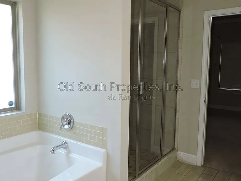 4221 Essex Terrace Cir — Photo 12