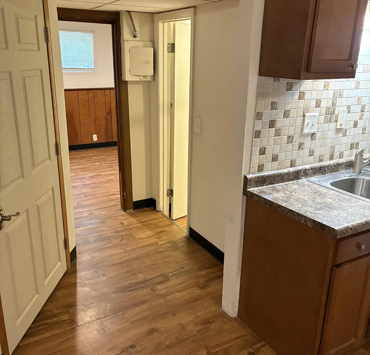 2 bed, 1.0 bath, 900 sqft, $1,000 — Photo 4
