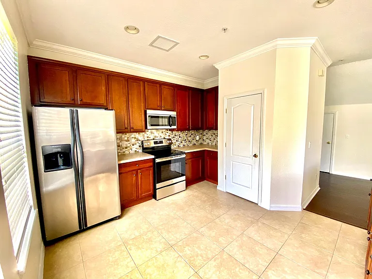 10230 Lake District Ln — Photo 9