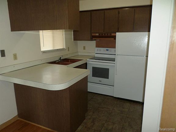 3rd image of 4285 Seeden St