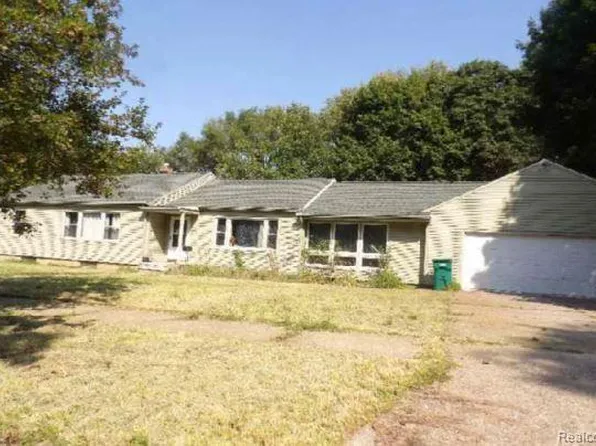 1601 Birch St, Lansing, MI 48910