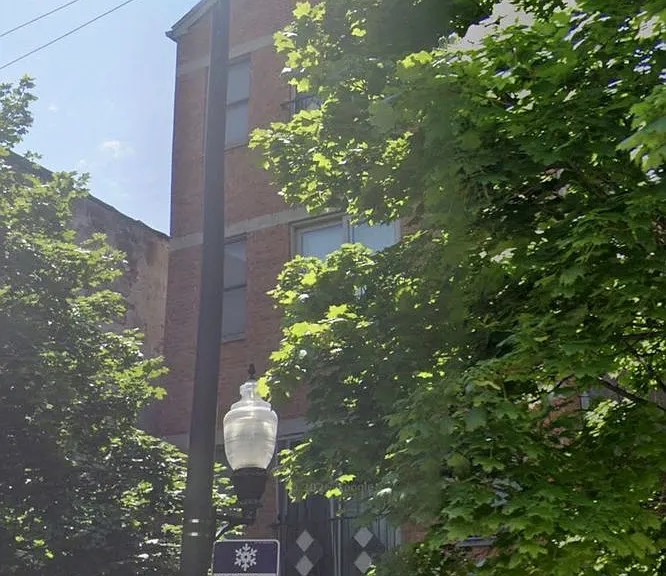 2451 W Harrison St #1 — Photo 1