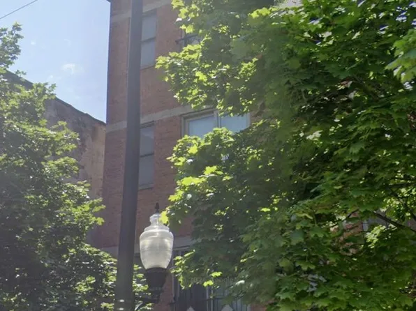 2451 W Harrison St APT 1, Chicago, IL 60612