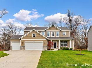4647 Harbor View Dr, Grand Rapids, MI 49512
