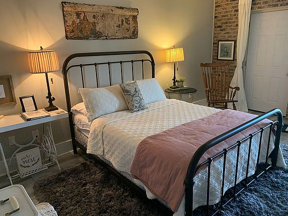 Downstairs bedroom 