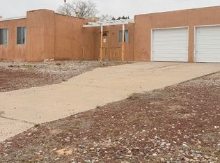 4705 Palmas Altas Dr SE, Rio Rancho, NM 87124