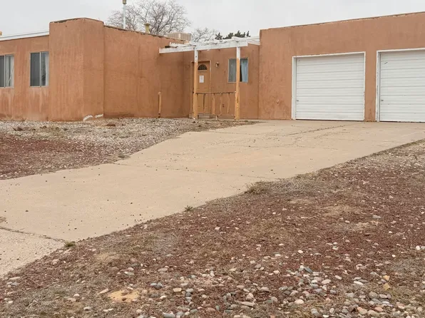 4705 Palmas Altas Dr SE, Rio Rancho, NM 87124