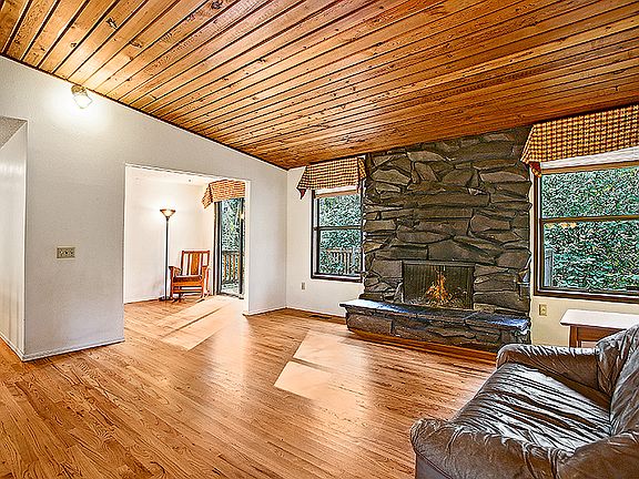 2nd image of 12021 SE 73rd Pl
