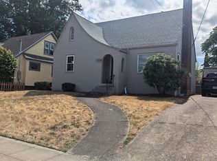 1734 N Rosa Parks Way, Portland, OR 97217