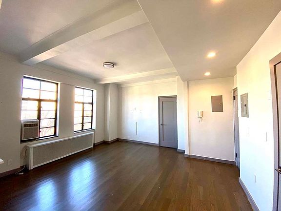 4th image of 10 Sheridan Sq #6DE