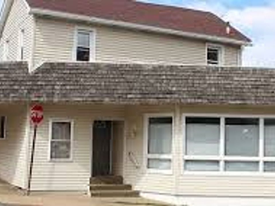 1st image of 224 S Center St #B