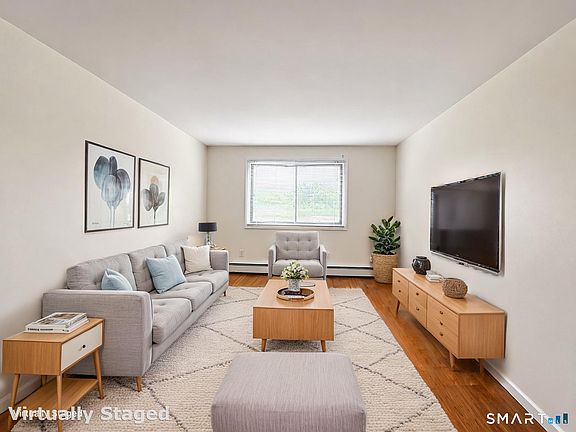4th image of 1168 Main St Unit B5