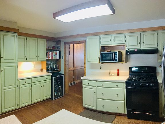 5th image of 3705 Shallows Beach Ave