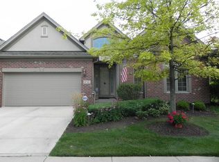 8741 Berkley Ct, Orland Park, IL