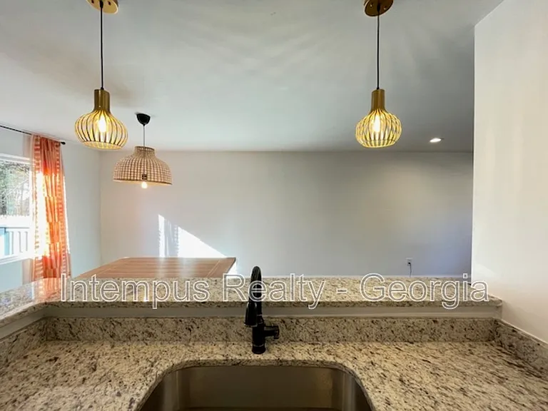 2867 Joyce Ave — Photo 16