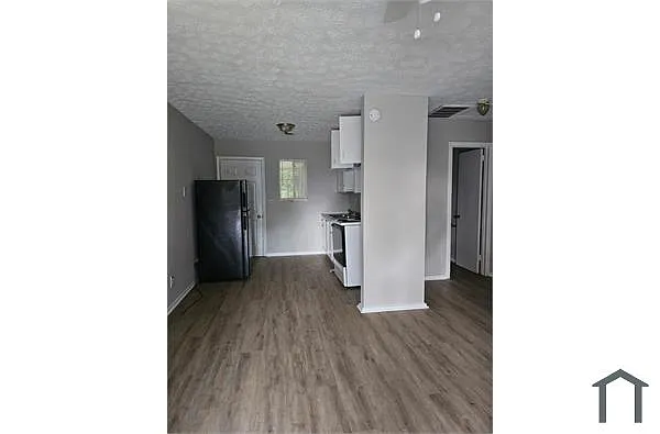 Building Photo - 850 Magnolia Ave #A