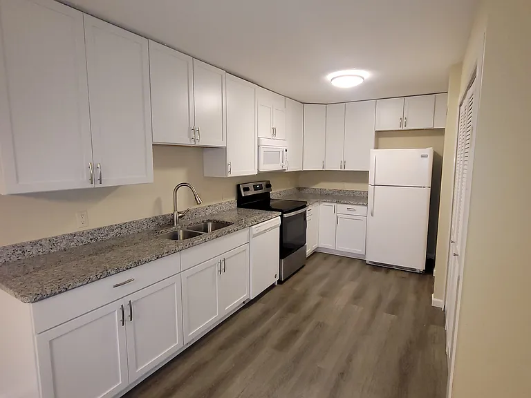 14766 Embry Path — Photo 9