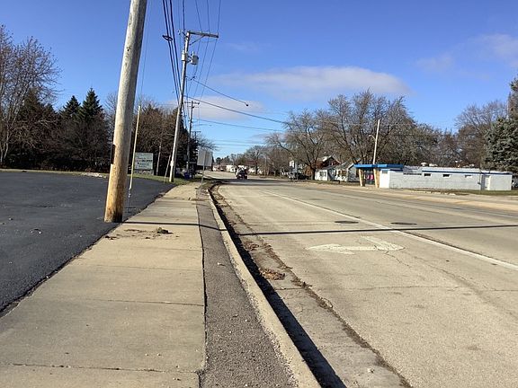 5th image of 1529 E Lincoln Hwy