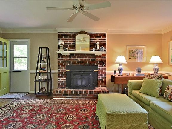 2nd image of 7710 Lampworth Pl