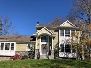 1 Maria Ln, Kinnelon, NJ 07405