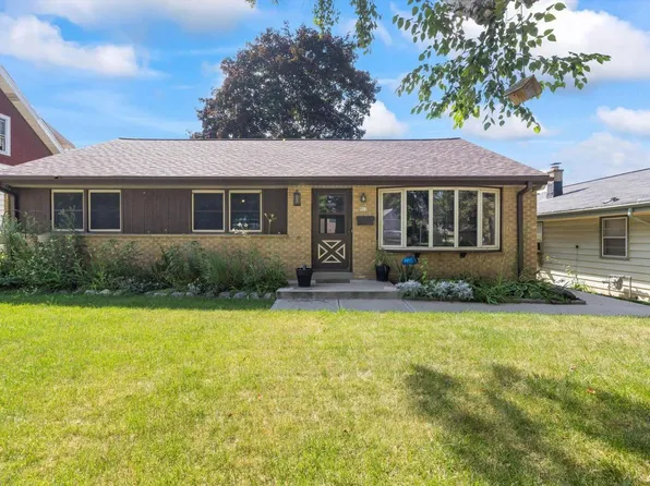 911 South 101st STREET, West Allis, WI 53214