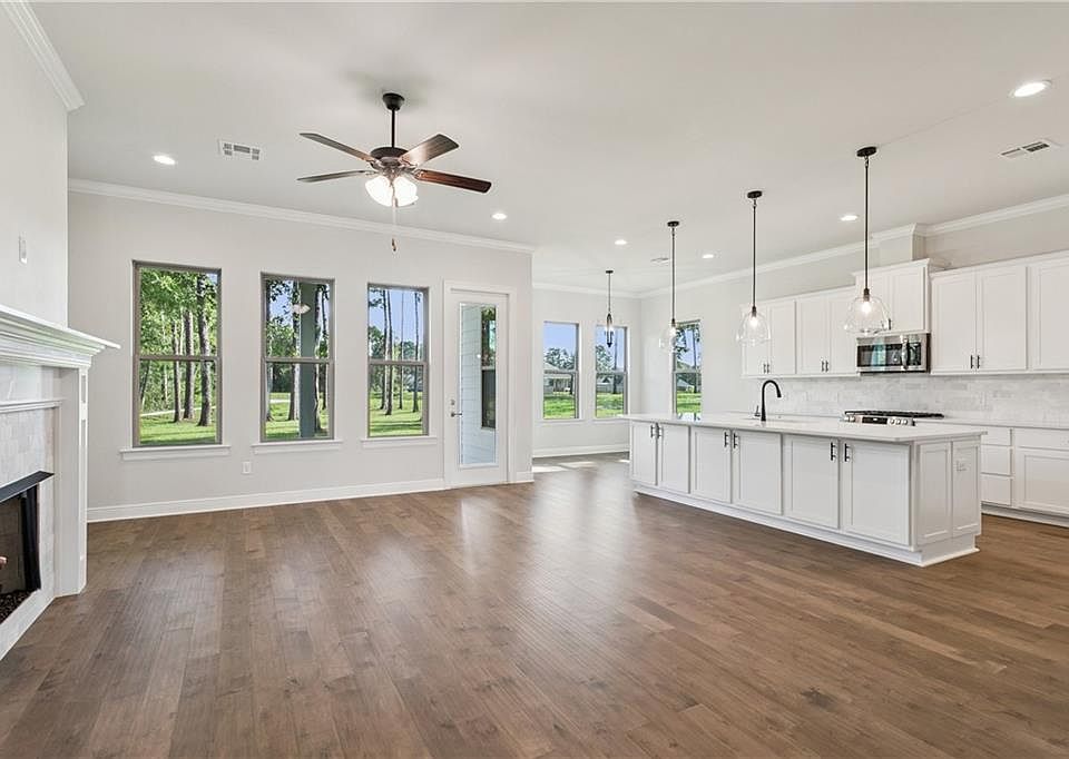 39063 Taylor St, Pearl River, LA 70452 | Zillow