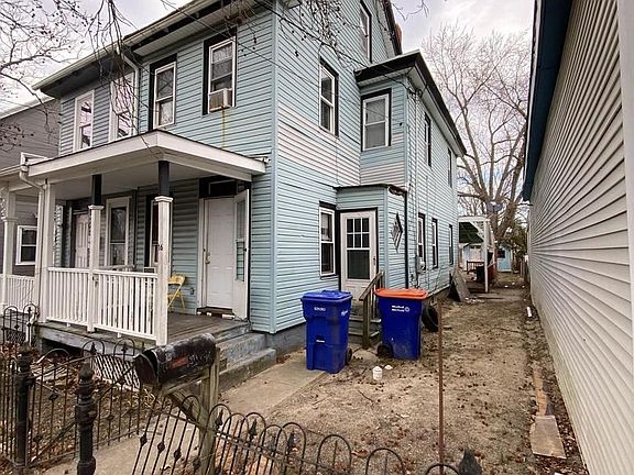 4th image of 16 E McNeal St