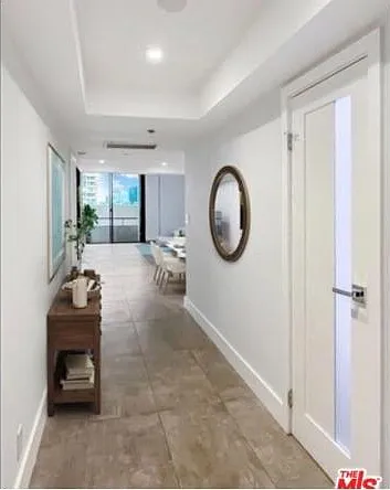 10660 Wilshire Blvd #907 — Photo 13