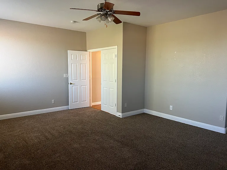 14533 W Verde Ln — Photo 16