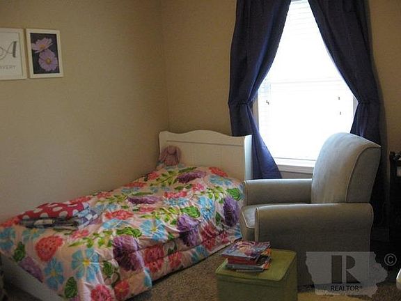 4th image of 605 Parkview Ln