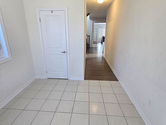 3rd image of 30 Spinland St