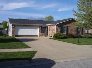 416 Southwood Dr, Tipton, IN 46072