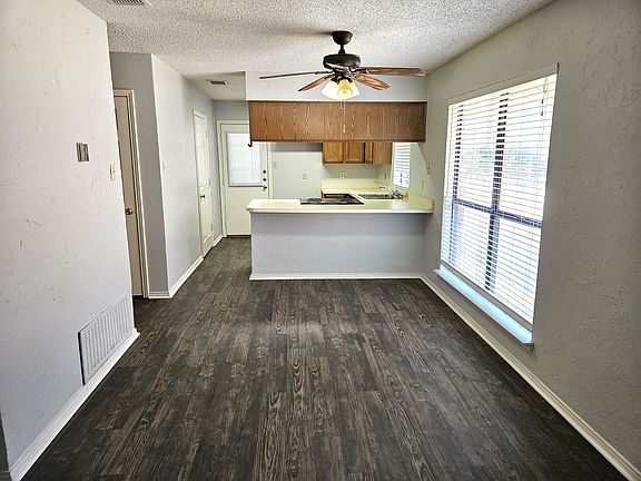 Dining and breakfast bar_07152024