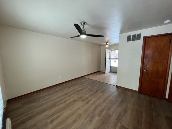 1135 Lost Nation Rd #8