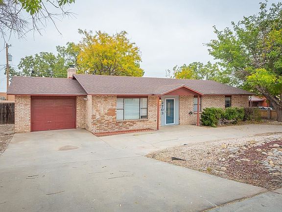 3rd image of 2703 Resolana Dr