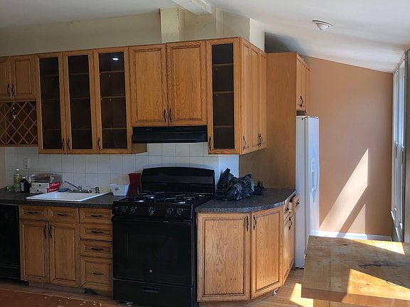 5th image of 1466 Commonwealth Ave #2