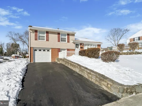 701 Cambridge Rd, Brookhaven, PA 19015