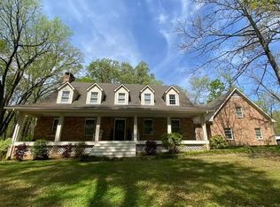 103 Dogwood Dr, West Point, MS 39773