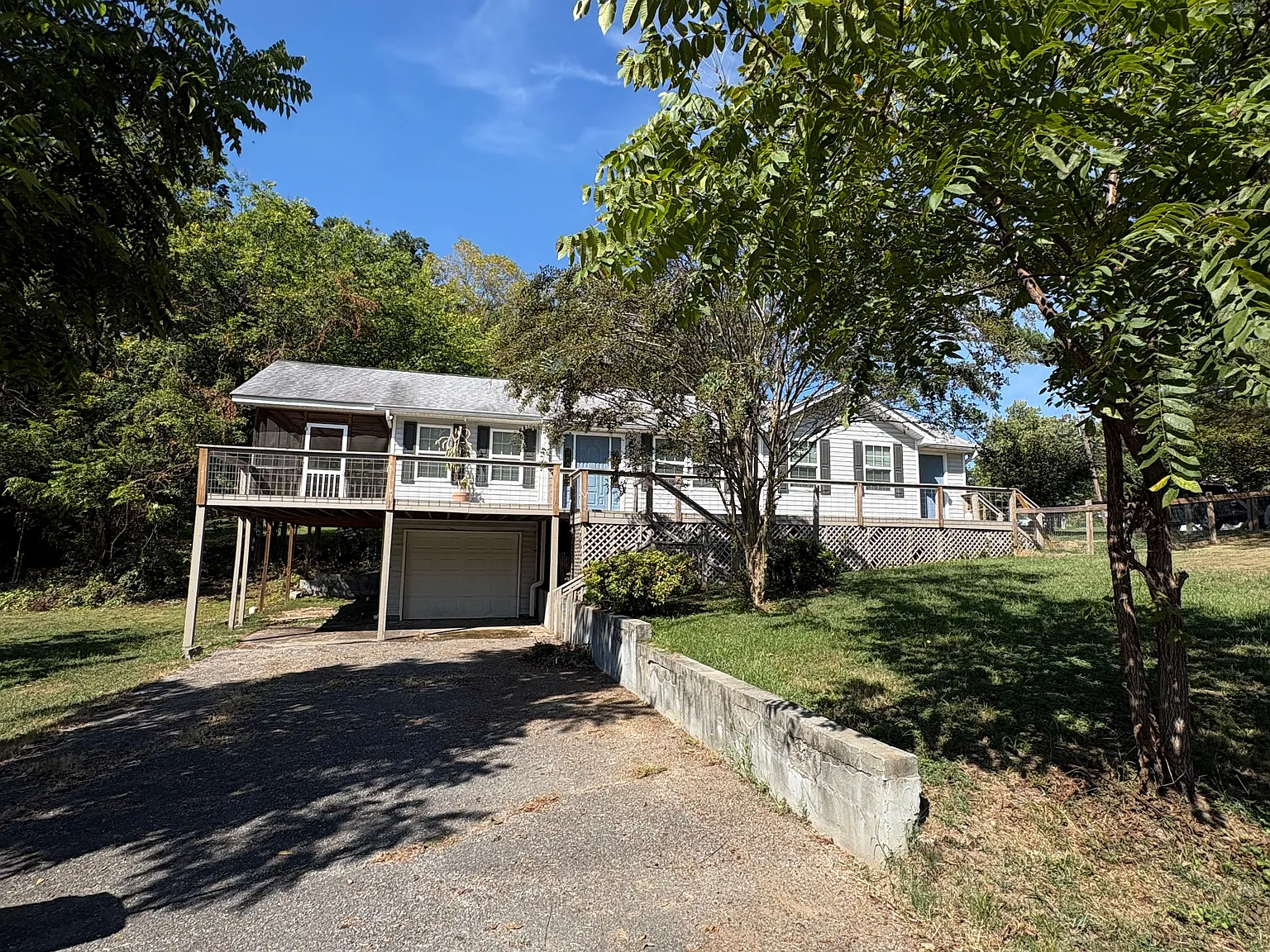 2 bed, 1321 sqft, $1,600 — Photo 3