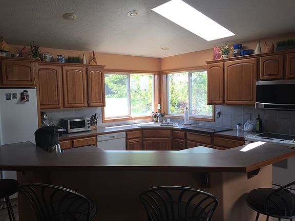 Bright Kitchen