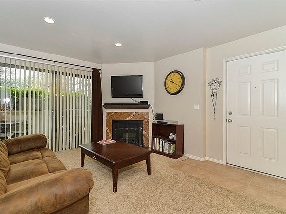3rd image of 971 E Creek Hill Ln #11