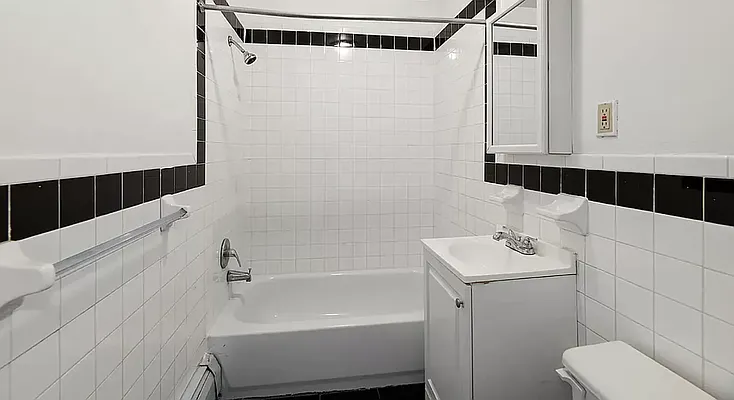 Rented by REAL New York | media 7