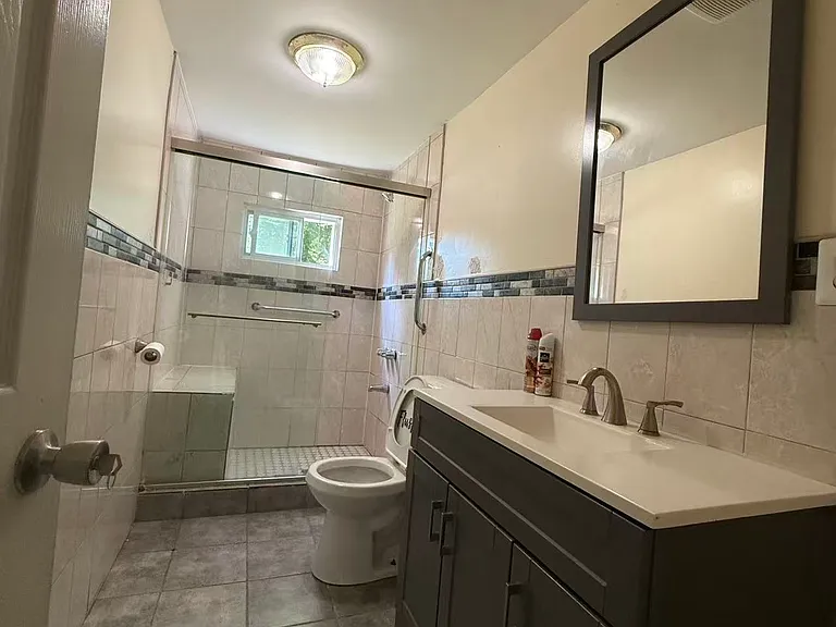 382 Jamaica Ave — Photo 11