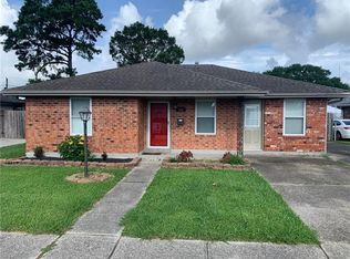 716 Oakwood Dr, Terrytown, LA 70056
