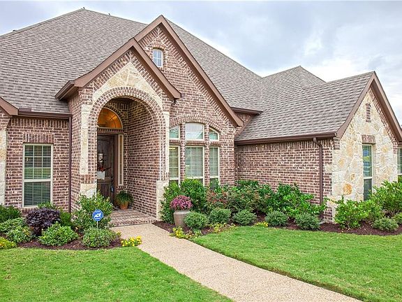 4th image of 1802 Marseilles Ln