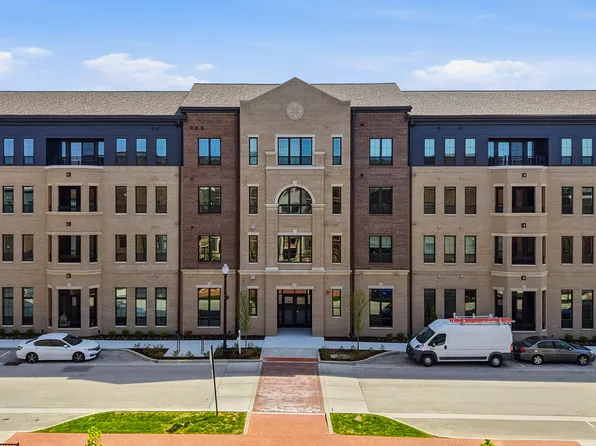 925 Veterans Way #105, Carmel, IN 46032
