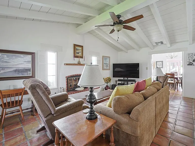 817 Margarita Ave — Photo 4