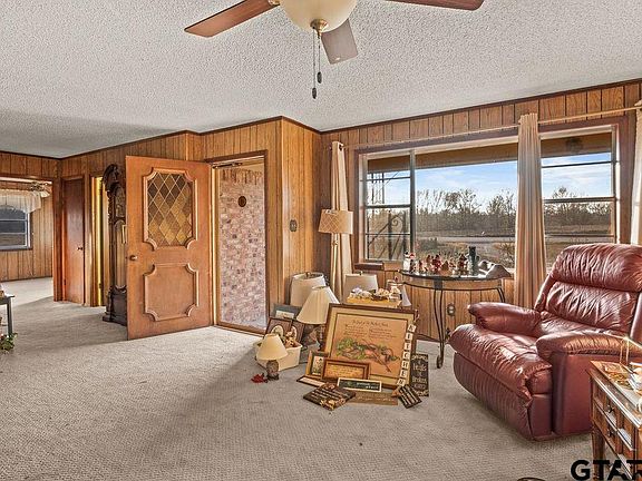 4th image of 6406 N Texas Hwy #37