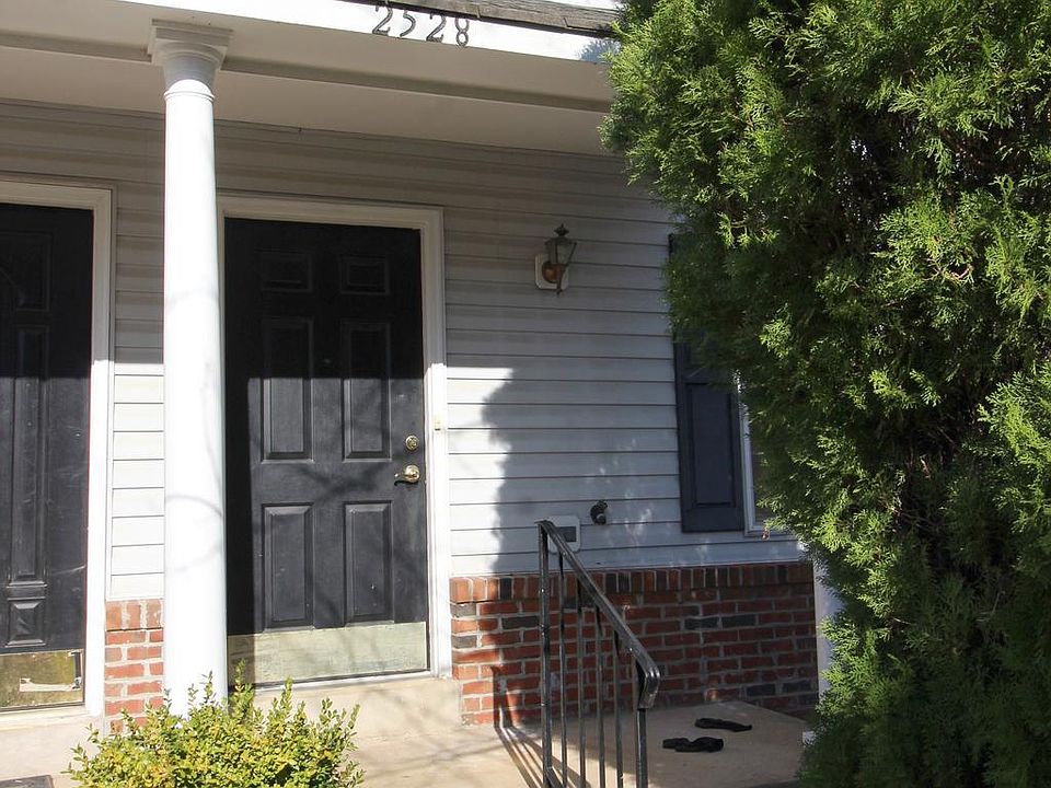 1st image of 2528 Peter Jefferson Ln